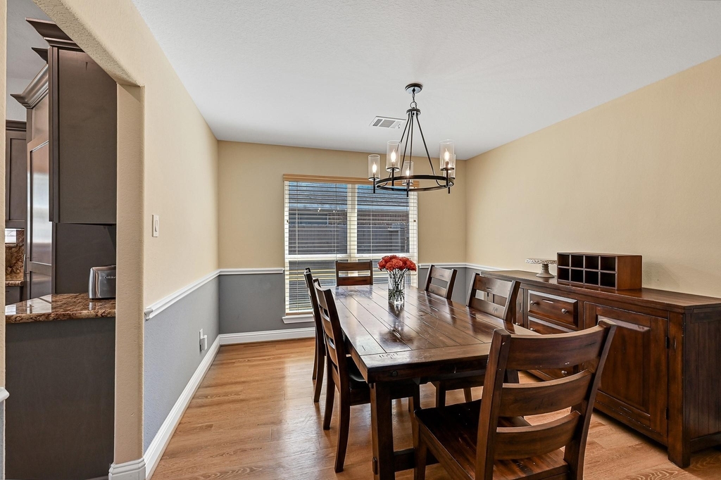1035 E Hampton Drive - Photo 7
