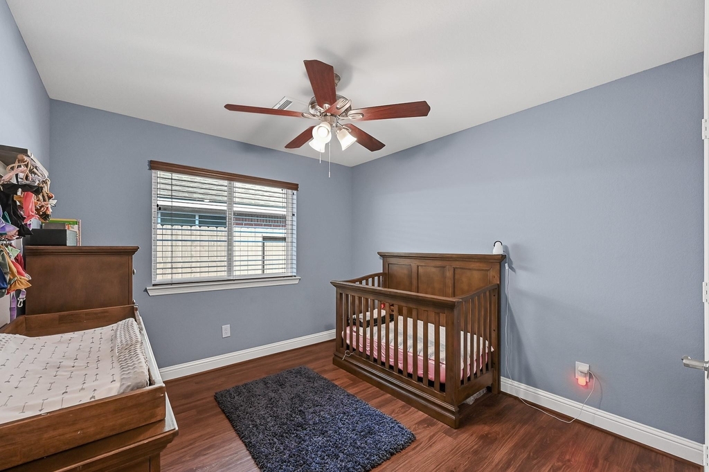 1035 E Hampton Drive - Photo 13