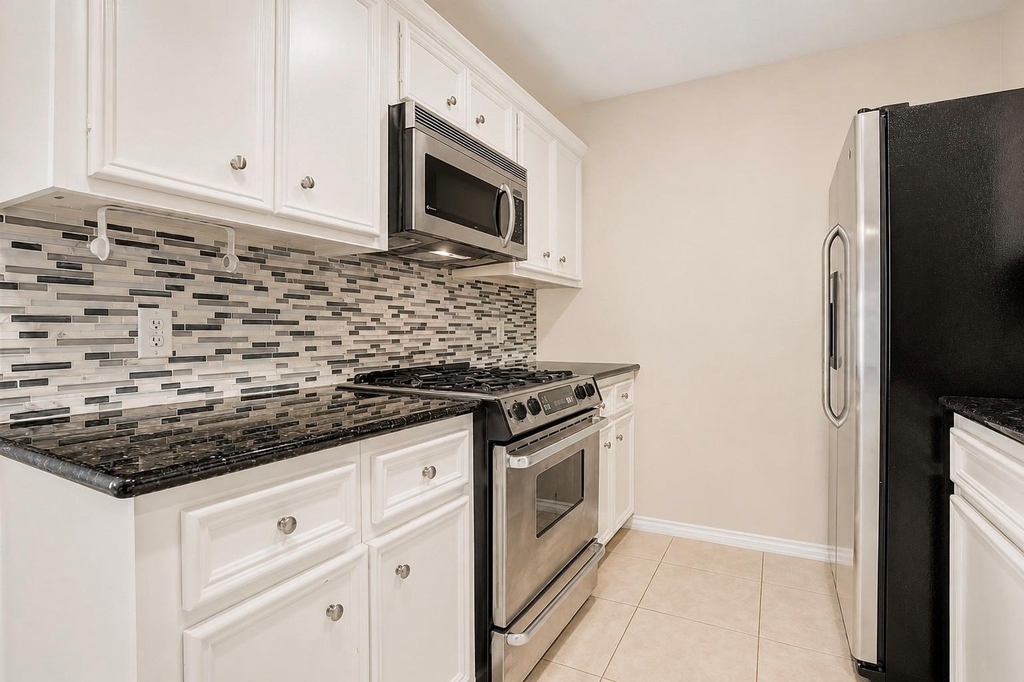 934 E Heights Hollow Lane - Photo 6