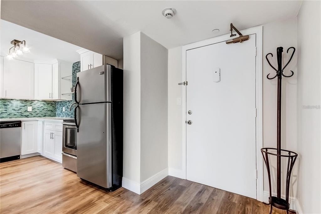 51 Island Way - Photo 4
