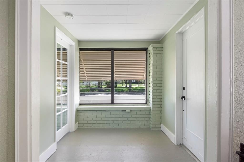 2521 4th Street S - Photo 2