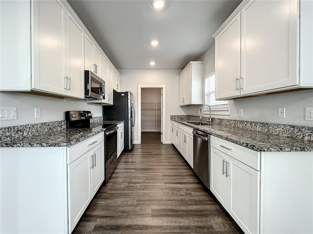 3715 W Wisconsin Avenue - Photo 4