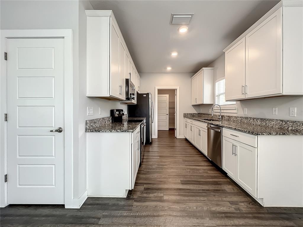 3715 W Wisconsin Avenue - Photo 5
