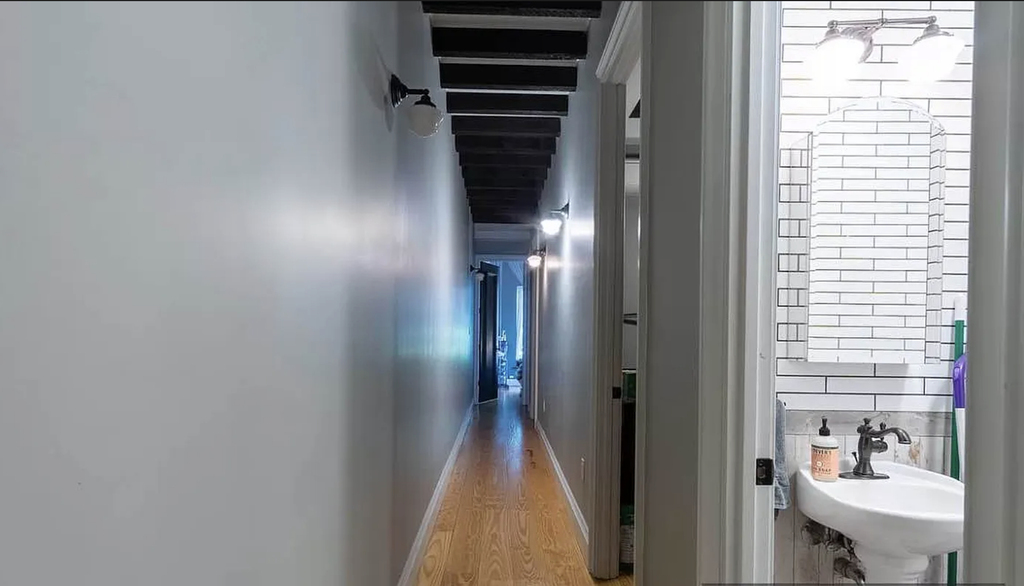 129 Putnam Avenue - Photo 3