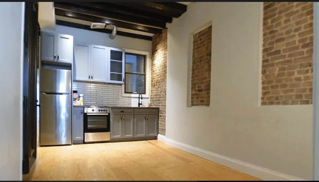 129 Putnam Avenue - Photo 1