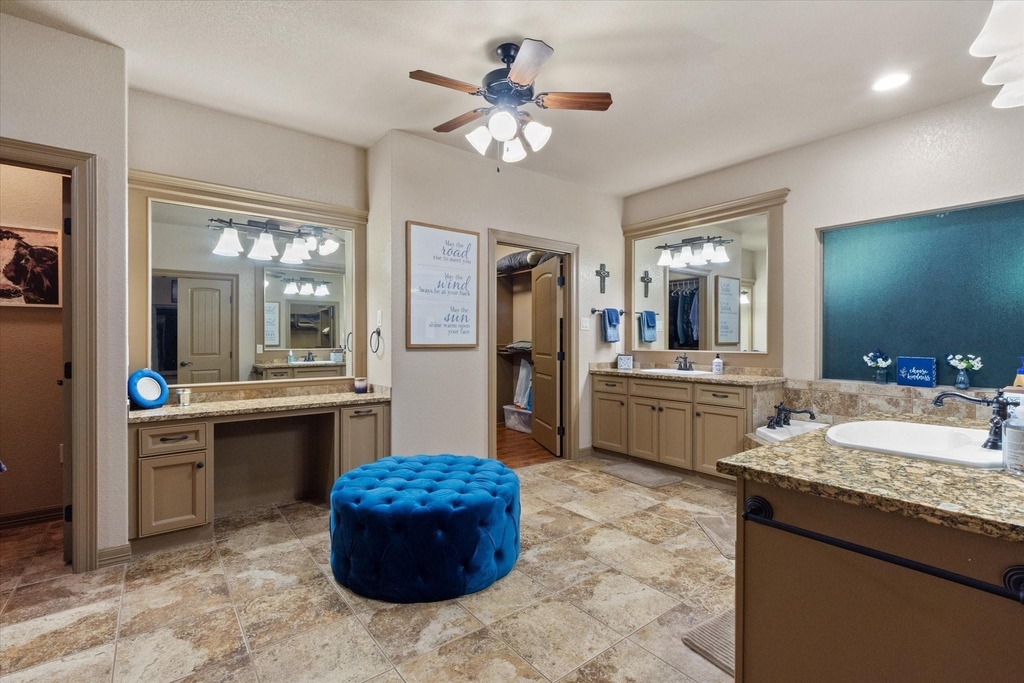 785 Lake Forest - Photo 22