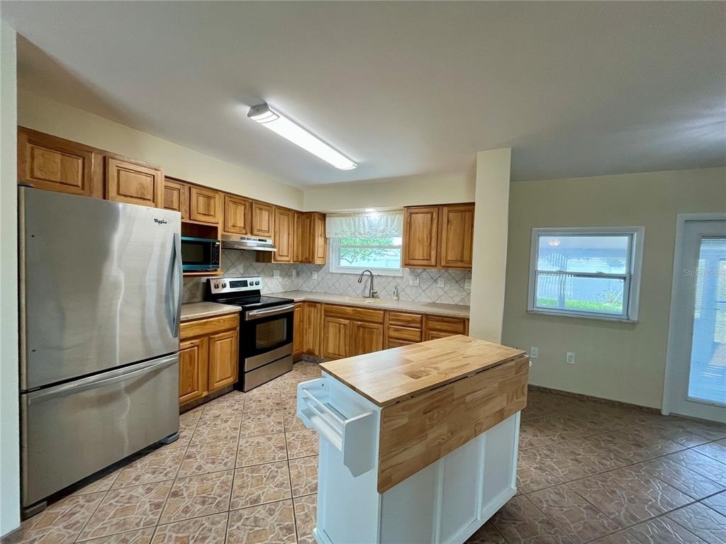 704 Torrey Pines Avenue - Photo 3