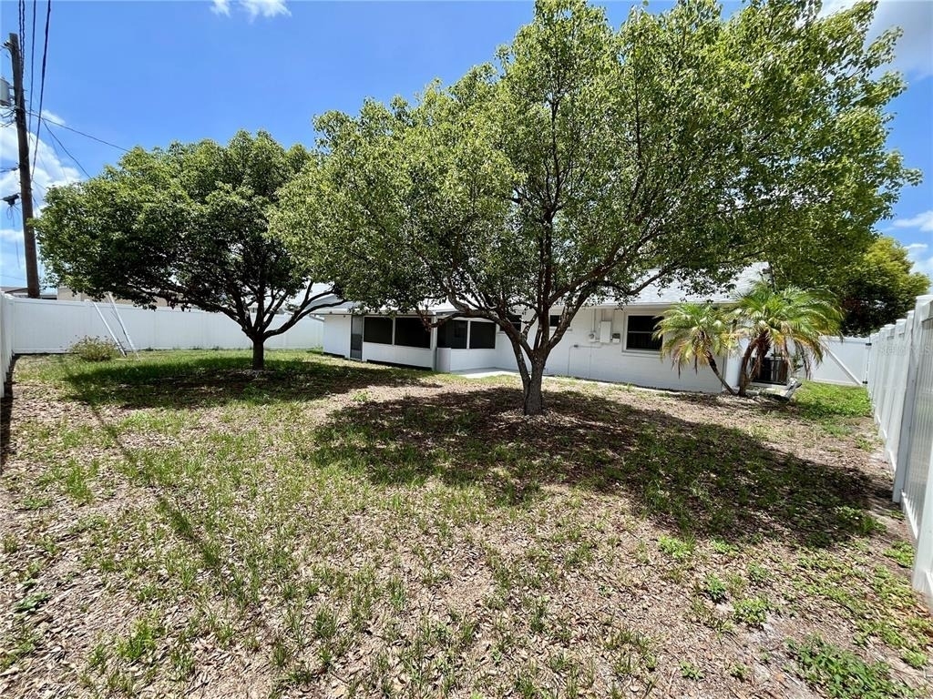704 Torrey Pines Avenue - Photo 17