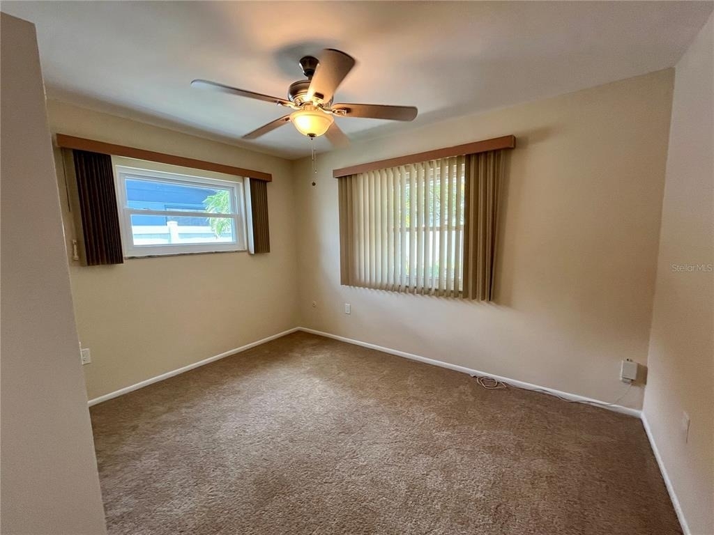 704 Torrey Pines Avenue - Photo 11