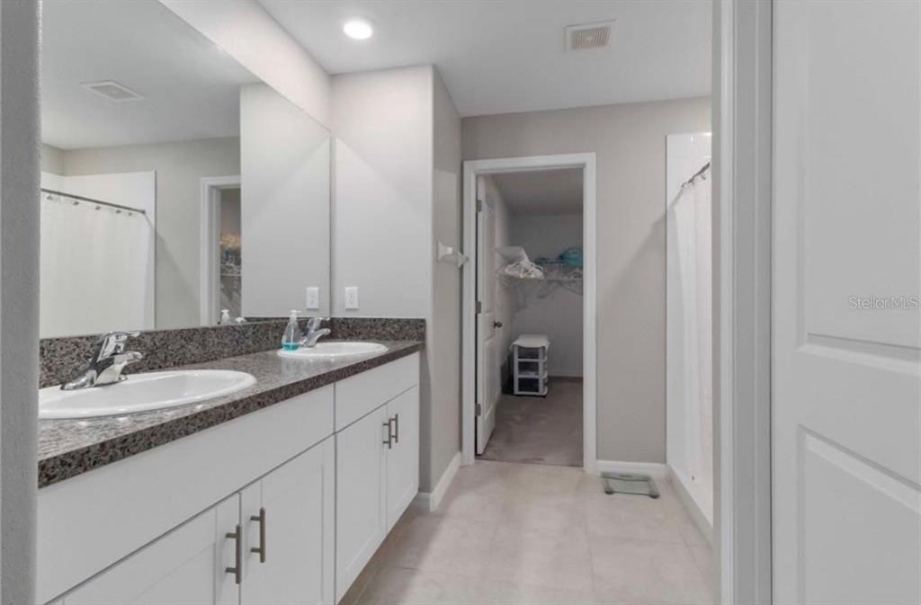 5478 Grays Harbor Court - Photo 10