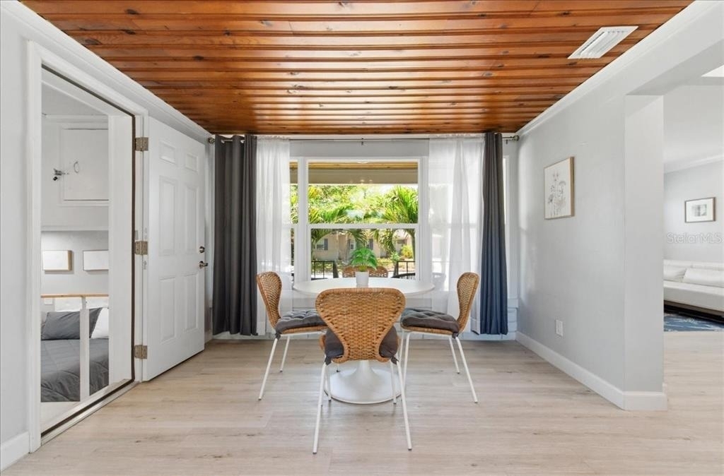 1009 Chester Drive - Photo 12