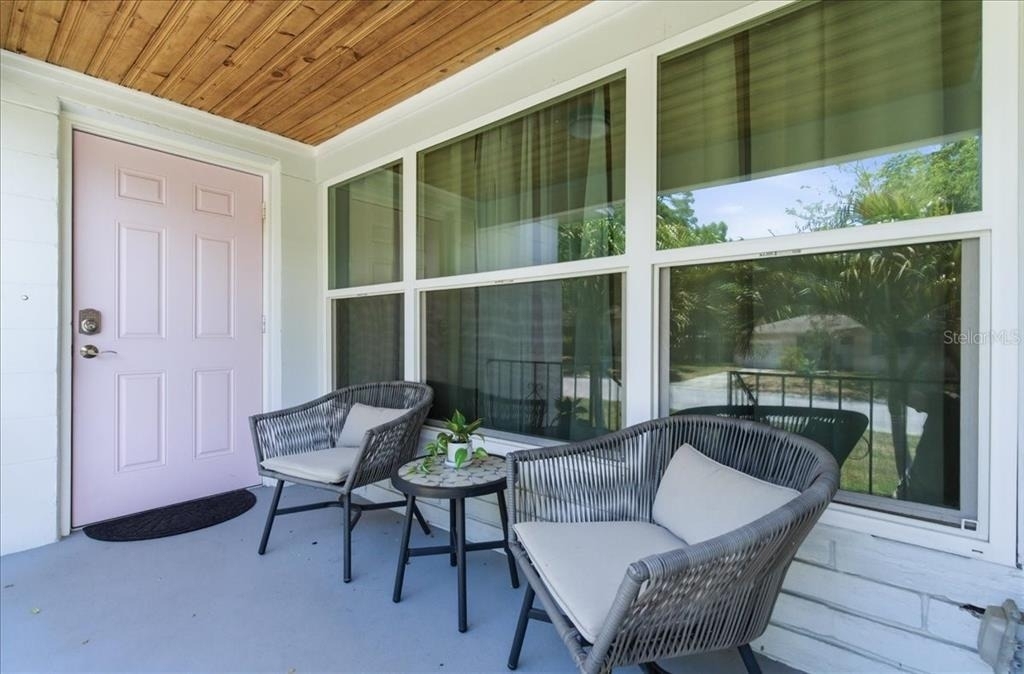 1009 Chester Drive - Photo 4