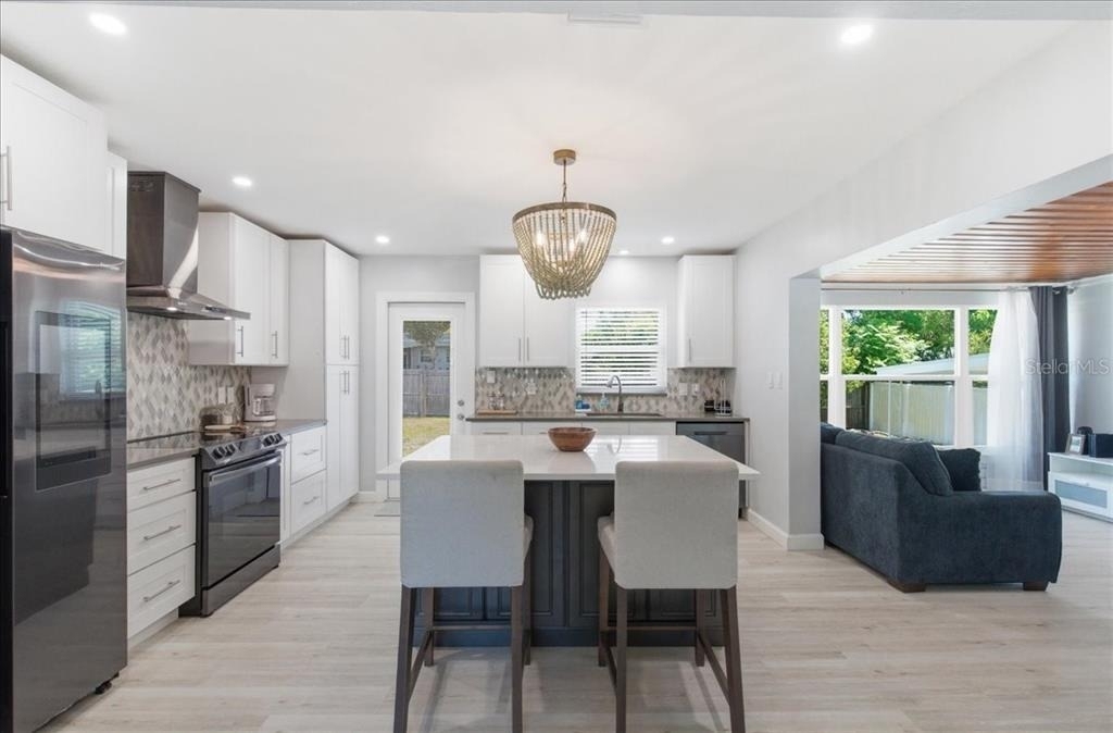 1009 Chester Drive - Photo 6