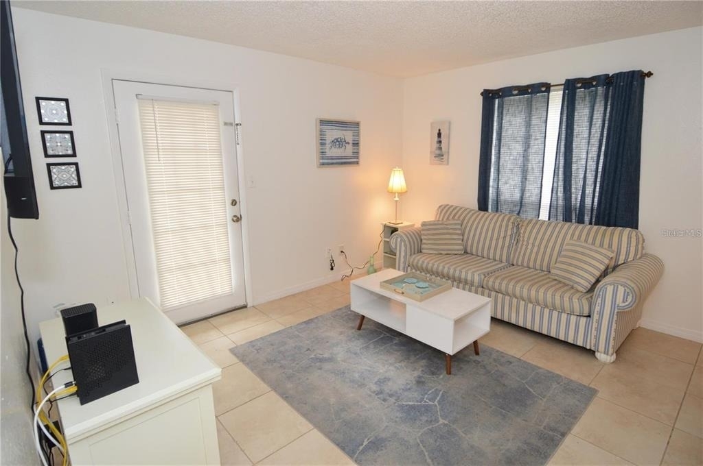 8625 Mallard Reserve Drive - Photo 14
