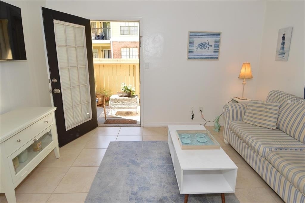 8625 Mallard Reserve Drive - Photo 15