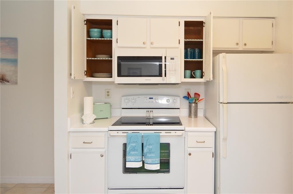8625 Mallard Reserve Drive - Photo 4