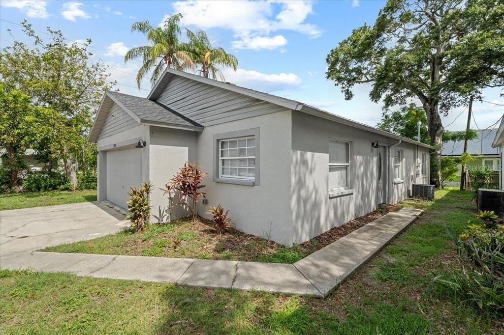 1004 Osage Street - Photo 3