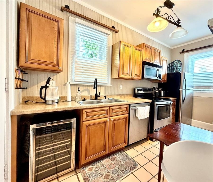 2014 Jackson Street N - Photo 5