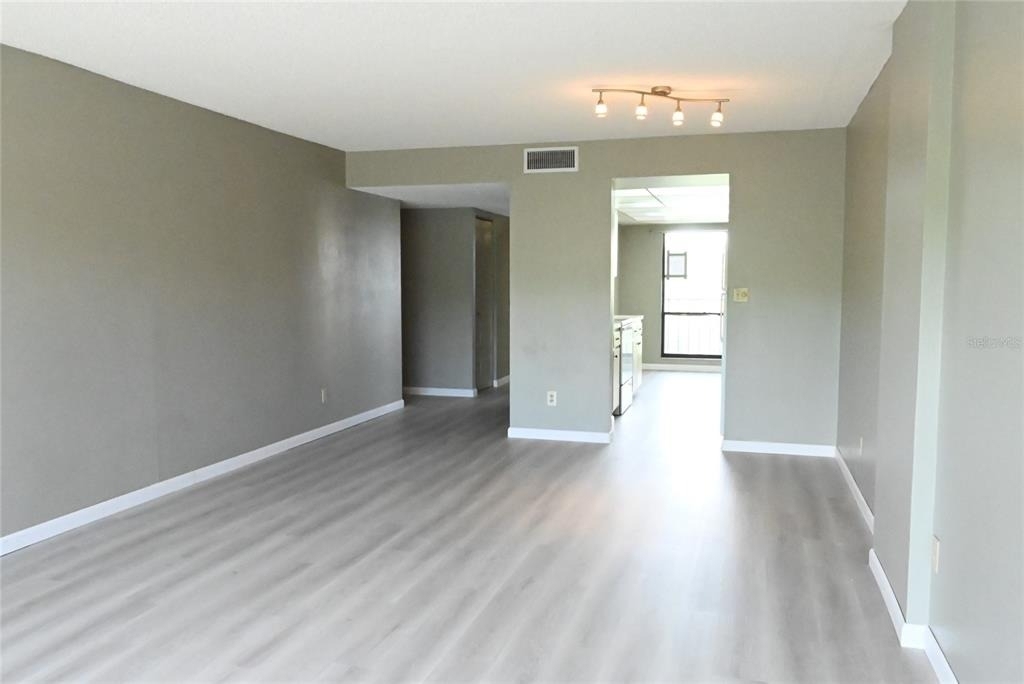 2700 Cove Cay Drive - Photo 2