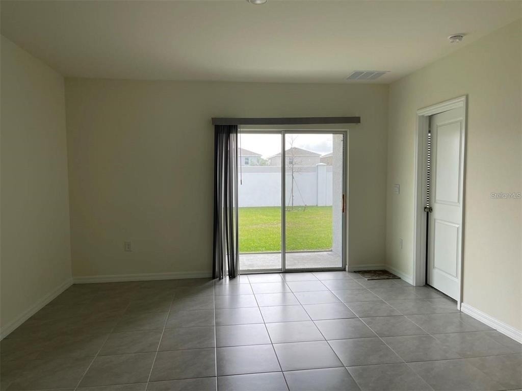 5526 Oxford Gray Road - Photo 2