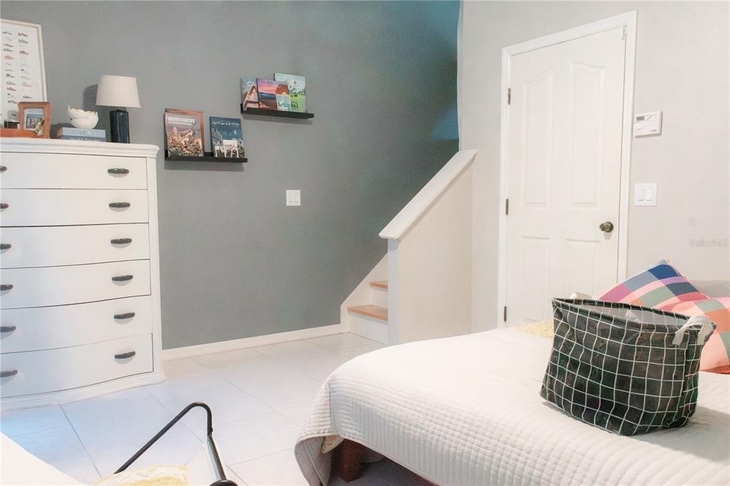 3033 Pointeview Drive - Photo 3
