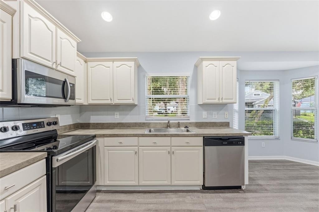 6125 Gannetwood Place - Photo 12