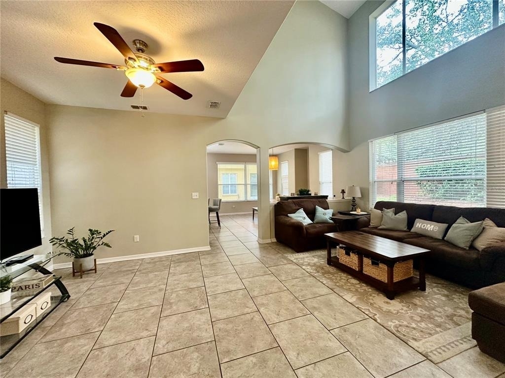 12014 Deacons Croft Lane - Photo 5