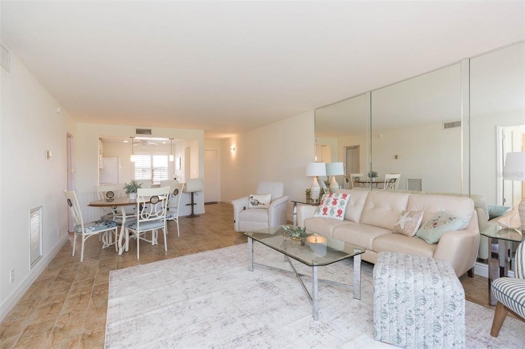 5510 Puerta Del Sol Boulevard S - Photo 4