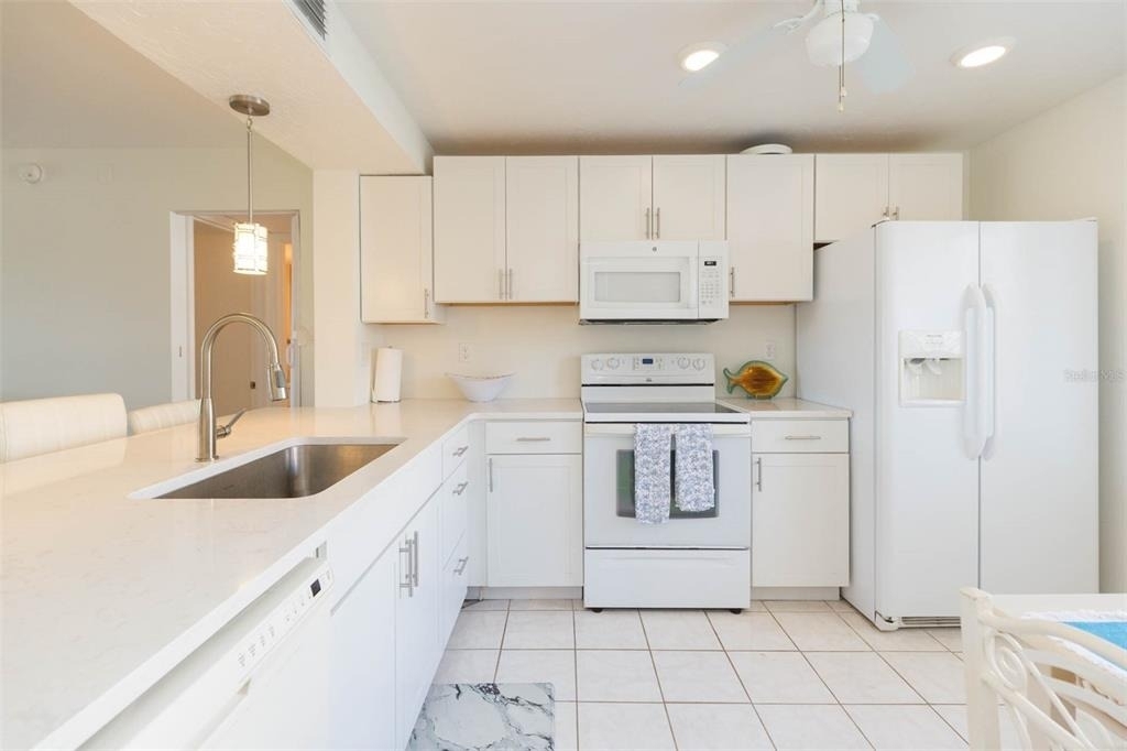 5510 Puerta Del Sol Boulevard S - Photo 15