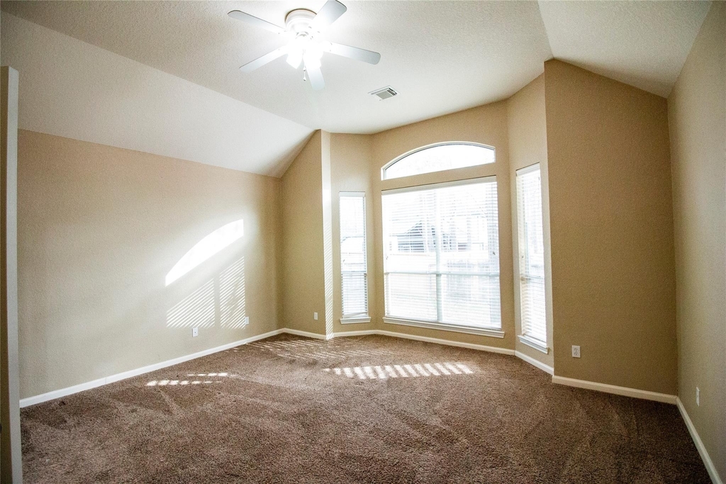 3318 Shadowcrest Court - Photo 8