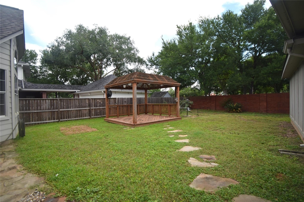 7207 Emerald Glen Drive - Photo 18