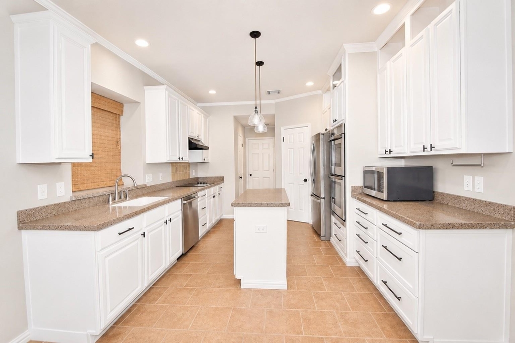 7207 Emerald Glen Drive - Photo 4