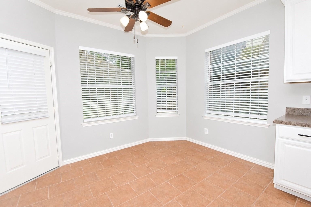 7207 Emerald Glen Drive - Photo 3