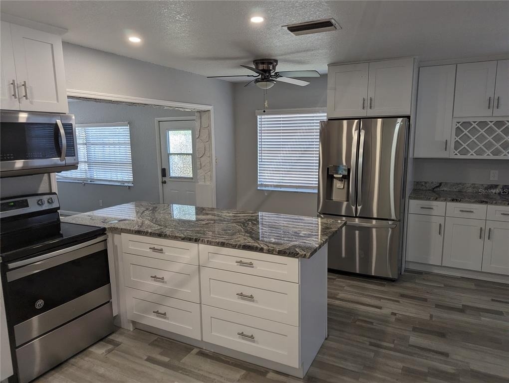 206 N Gunlock Avenue - Photo 2