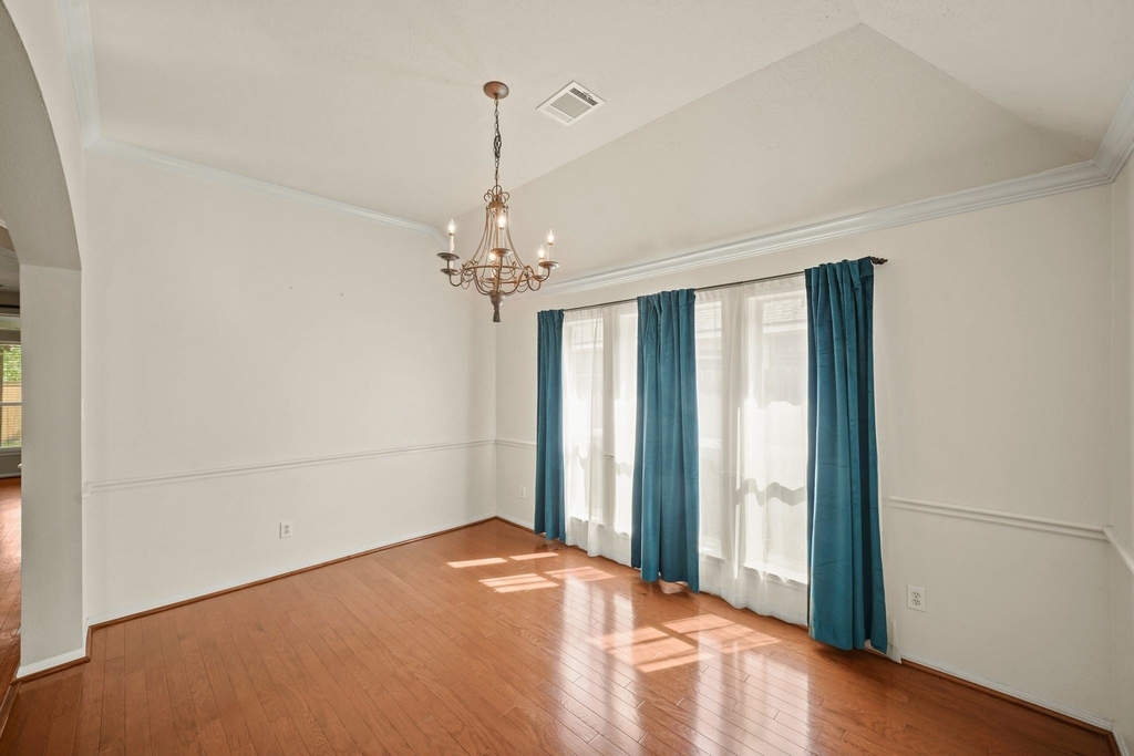 2923 Humble Drive - Photo 5