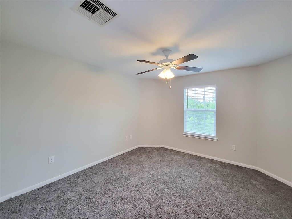 315 20th - Photo 23