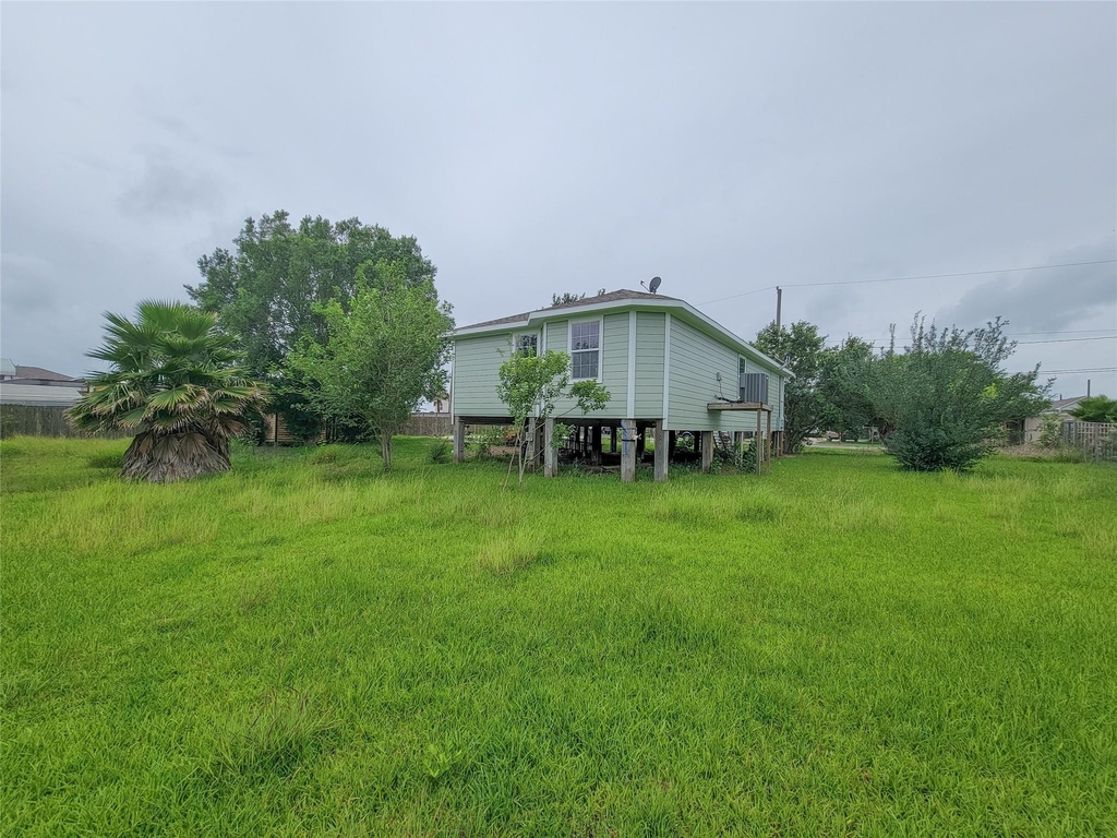 315 20th - Photo 35