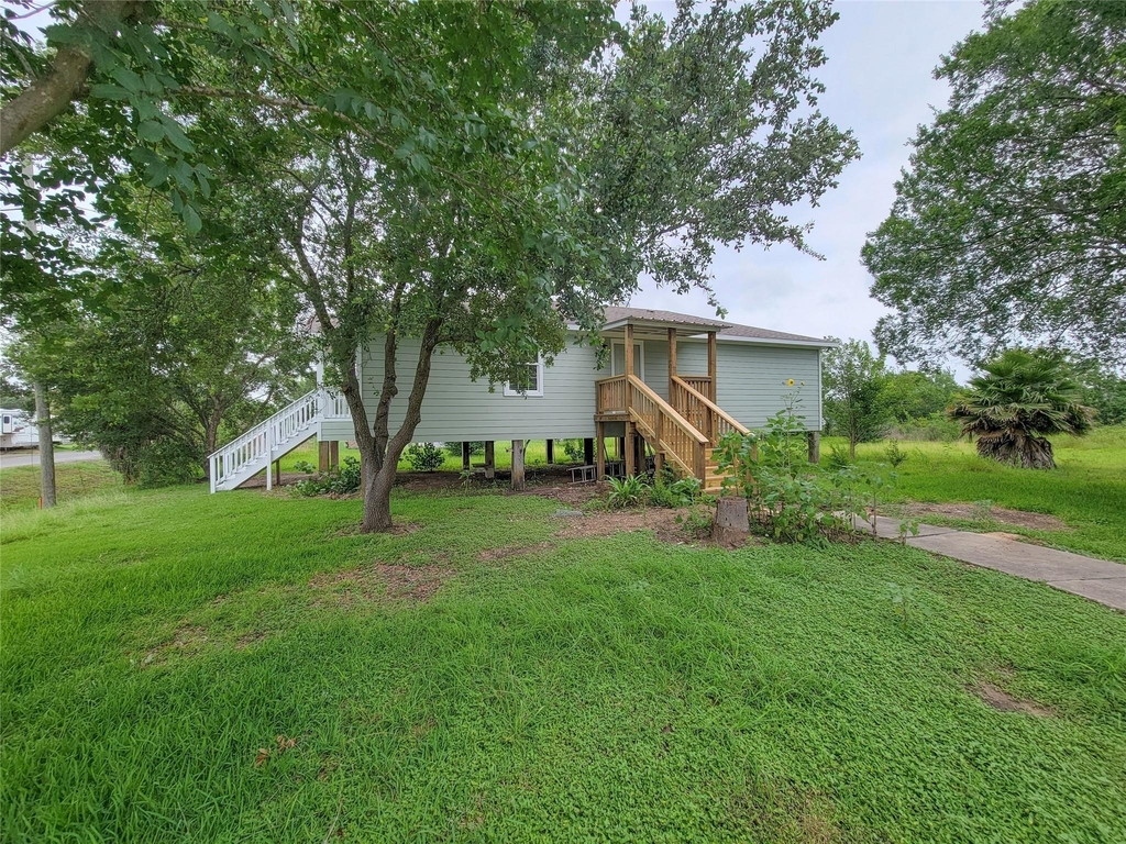 315 20th - Photo 31