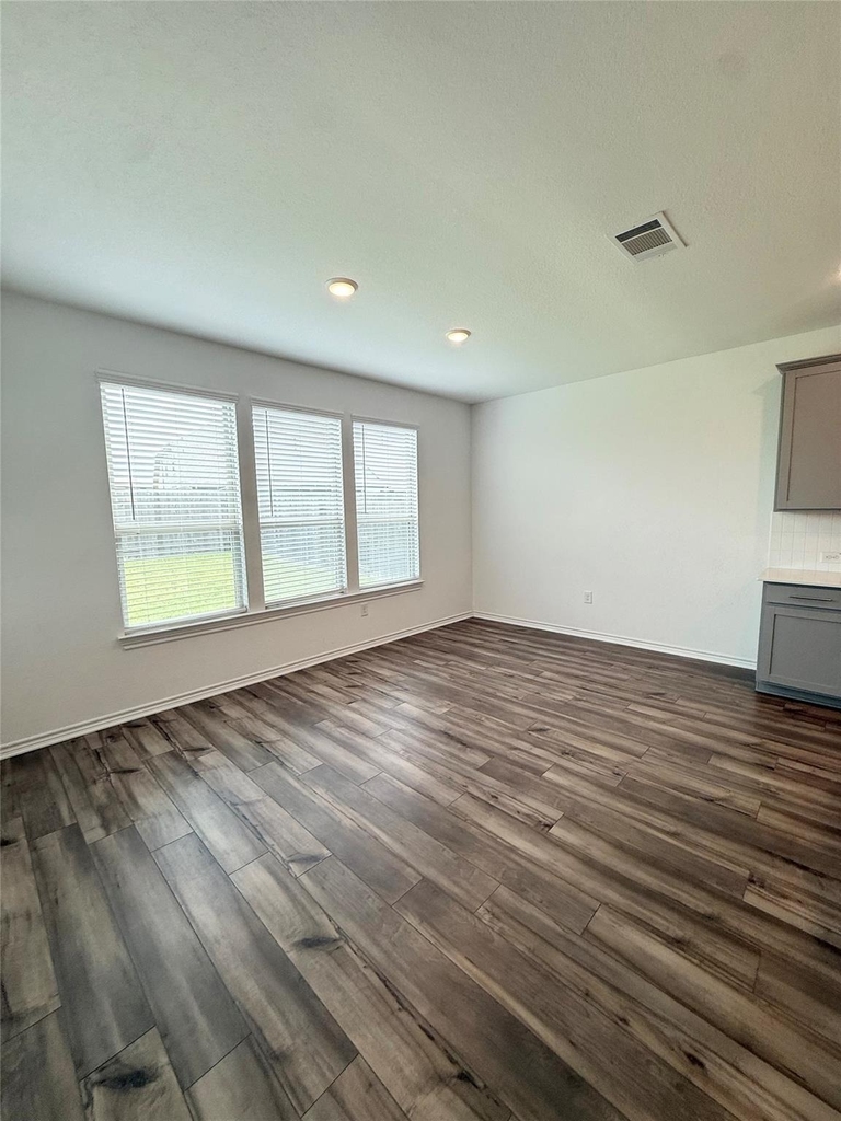 15826 Dove Hollow Drive - Photo 9