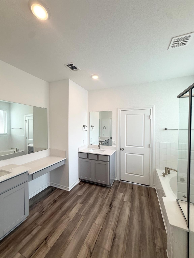 15826 Dove Hollow Drive - Photo 14