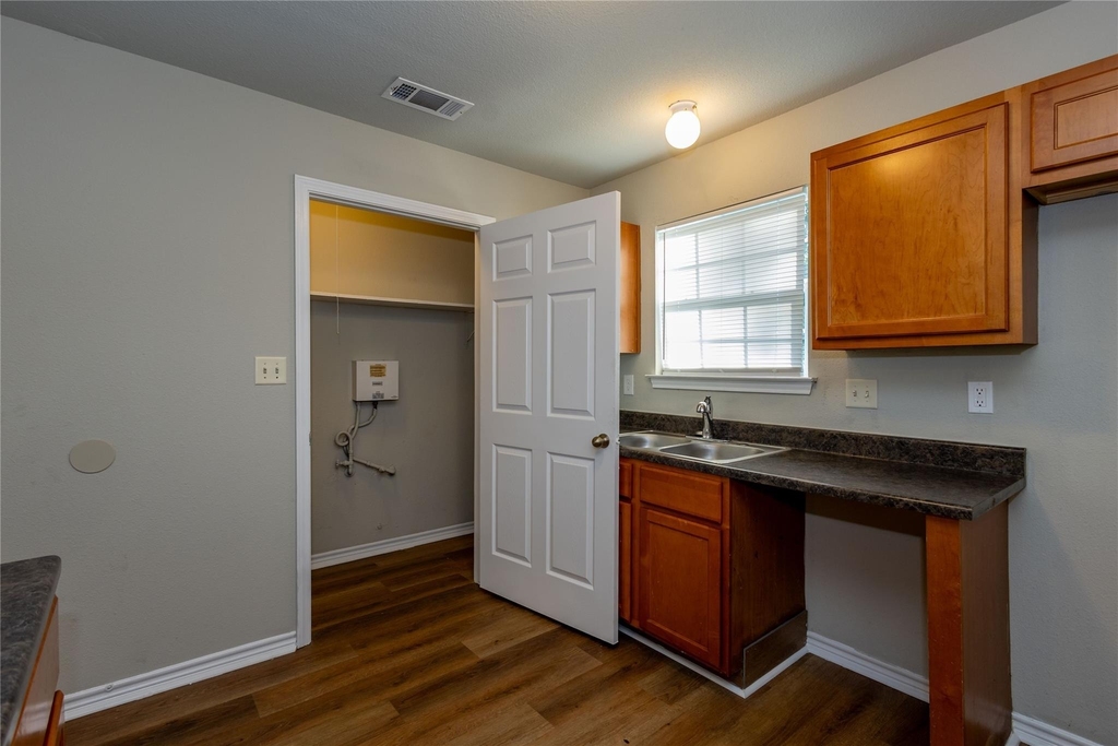 4120 Brandon Street - Photo 9