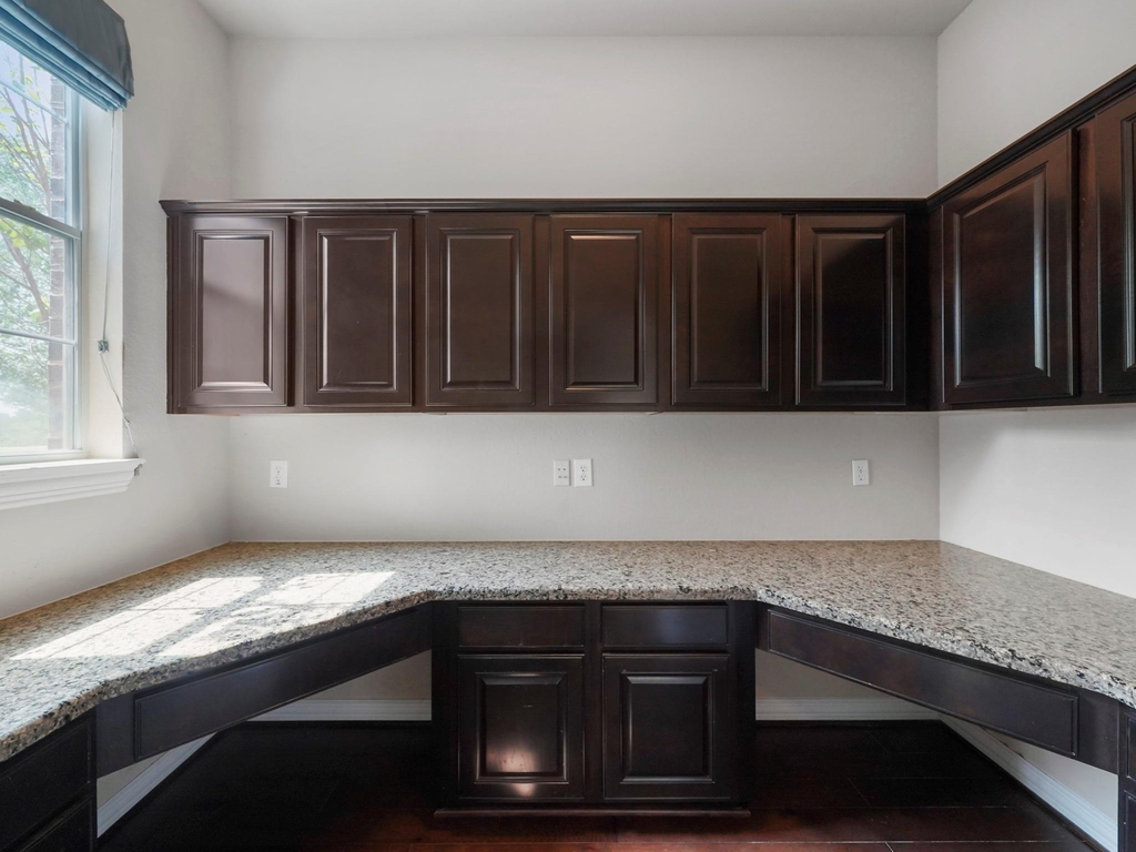 5430 Tyler Park Lane - Photo 5