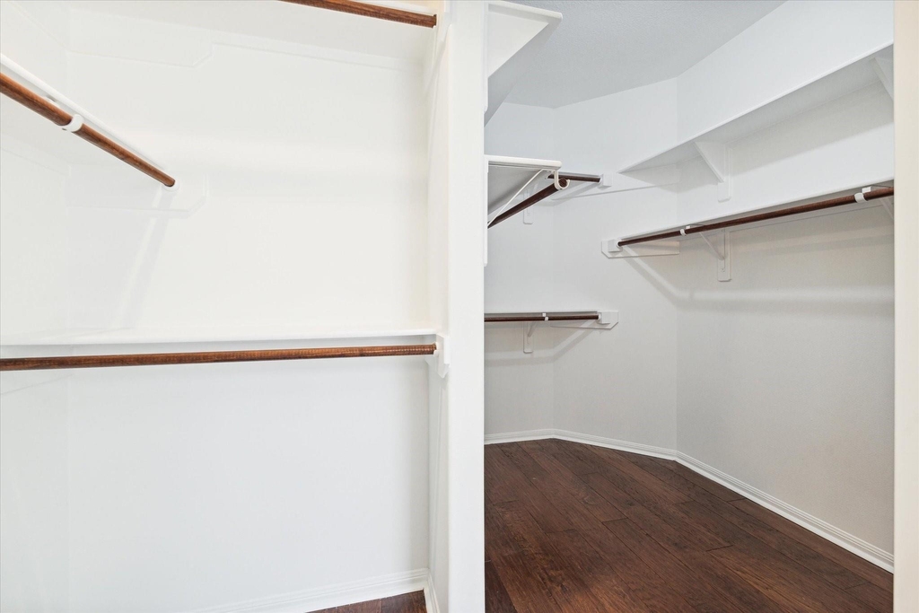 30507 Russell Point Drive - Photo 16