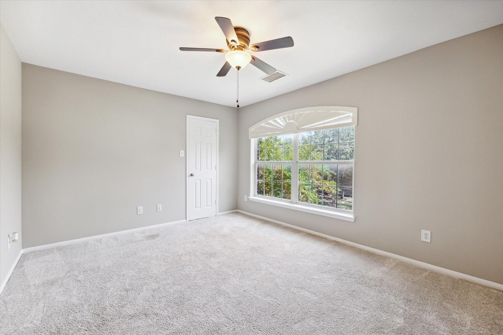 30507 Russell Point Drive - Photo 24