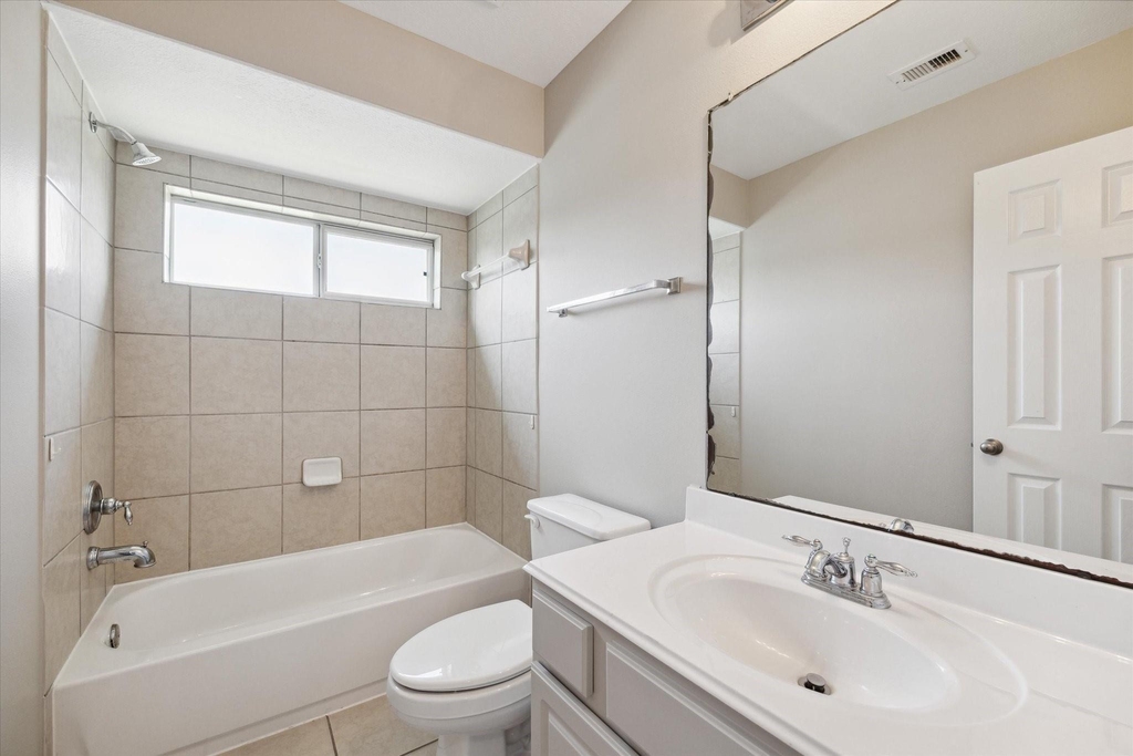 30507 Russell Point Drive - Photo 23