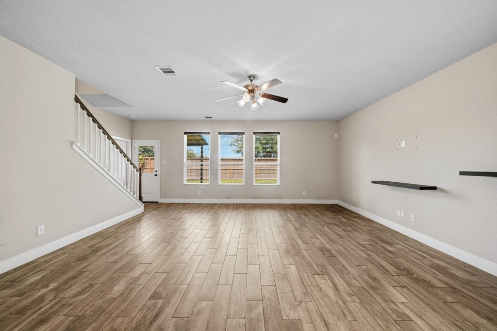2415 Cloudy Bay Drive - Photo 2