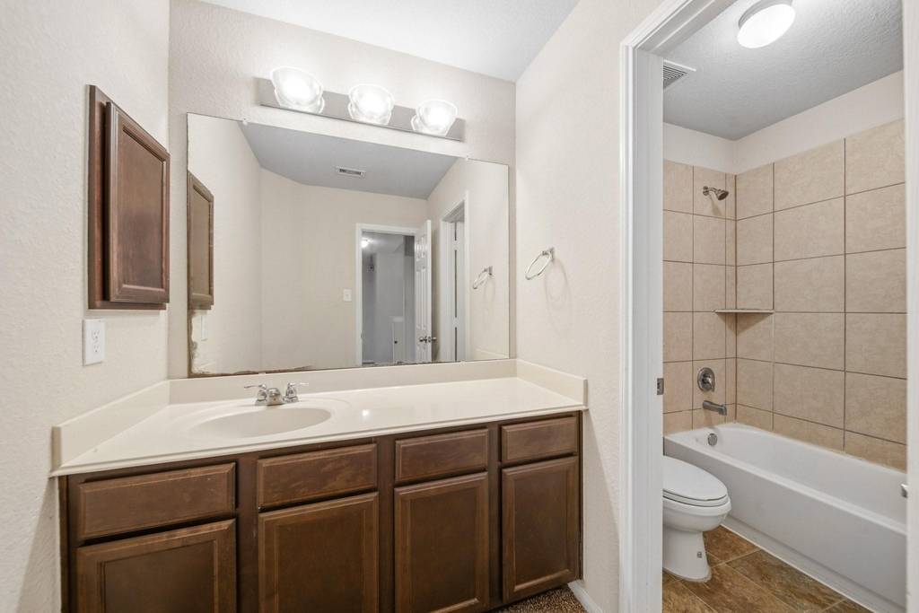 2415 Cloudy Bay Drive - Photo 6