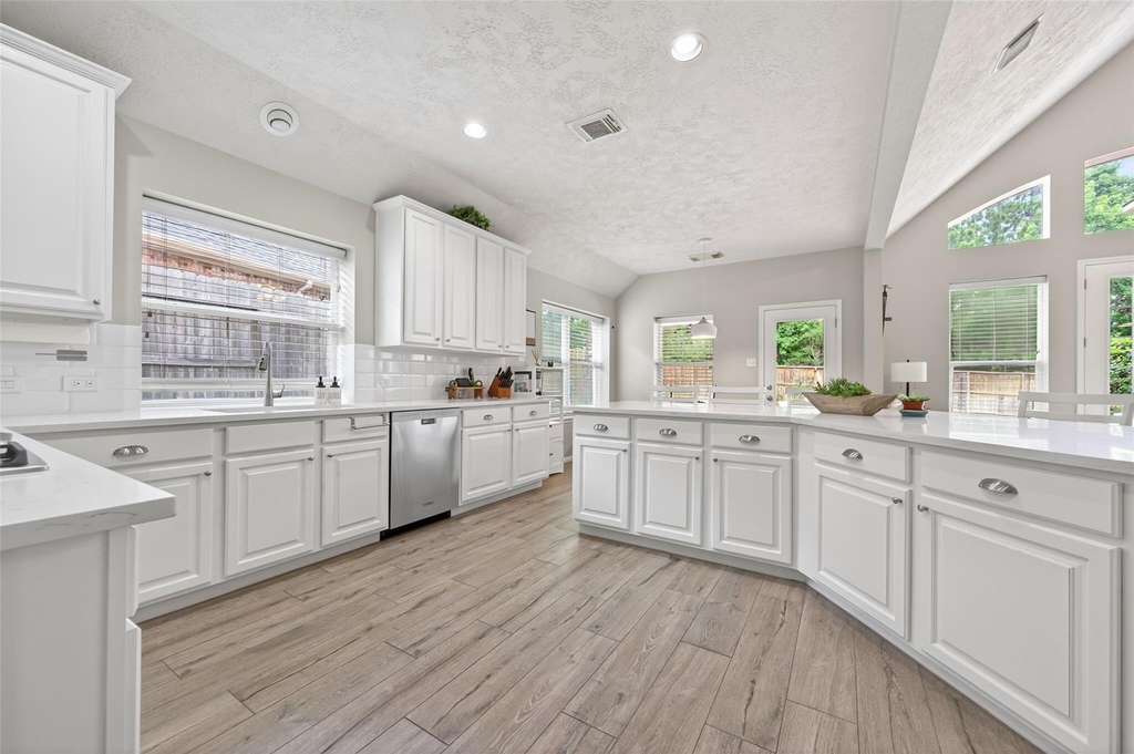 155 E Concord Valley Circle - Photo 8