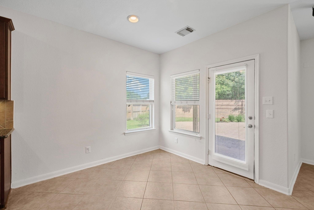 25210 Doves Gate Court - Photo 17