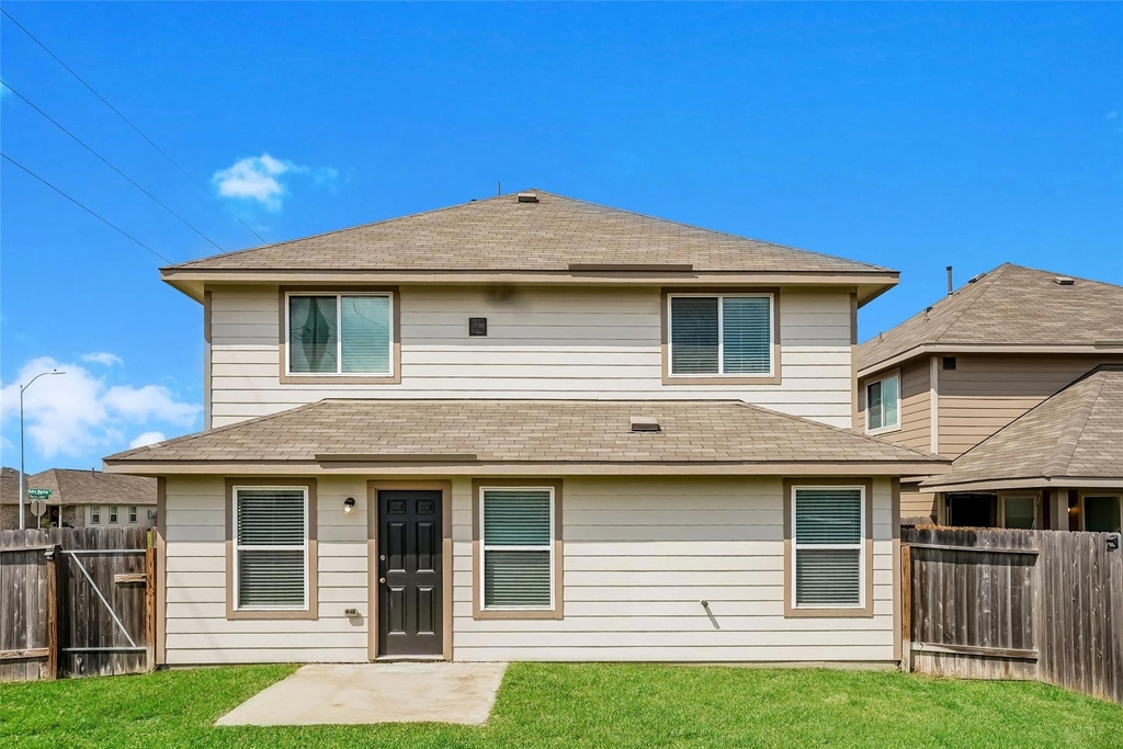 24355 Dolce Marina Court - Photo 1